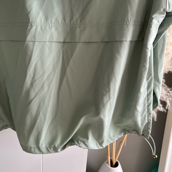 Main Strip Sage Green Windbreaker - 1X - Picture 11 of 11